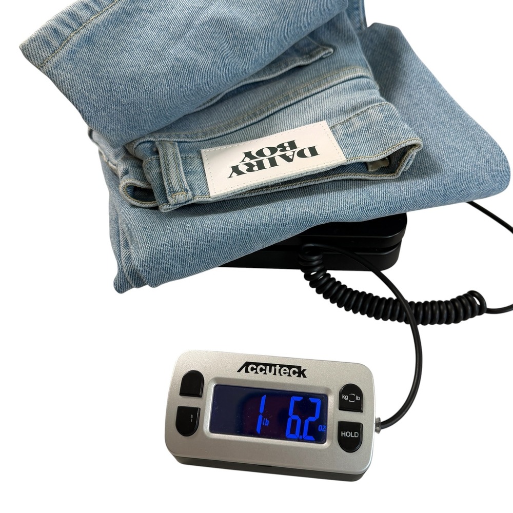 Dairy Boy Light Wash MidRise Straight Leg Blue Denim Jeans Size 23 Paige Lorenze - Picture 3 of 9